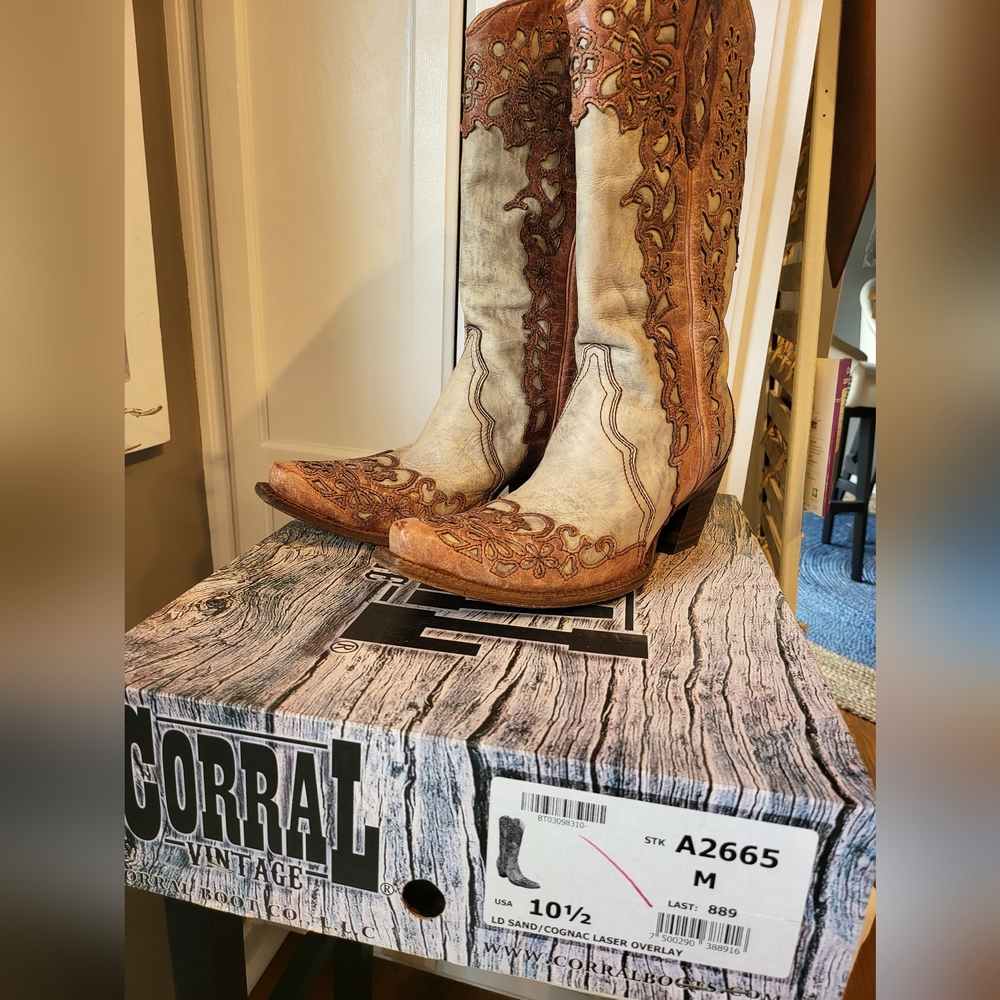 Boots/ western / cowboy / cowgirl